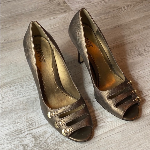Dark gold leather Franco Sarto size 8.5 - Picture 1 of 6